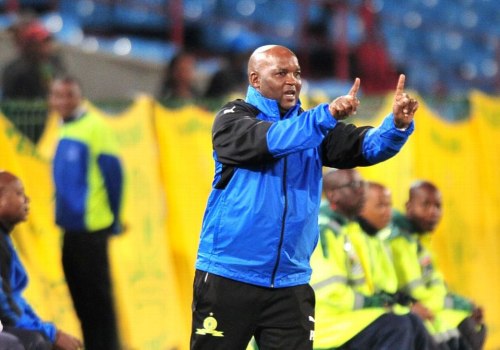 What is the average away attendance for games for mamelodi sundowns football club?